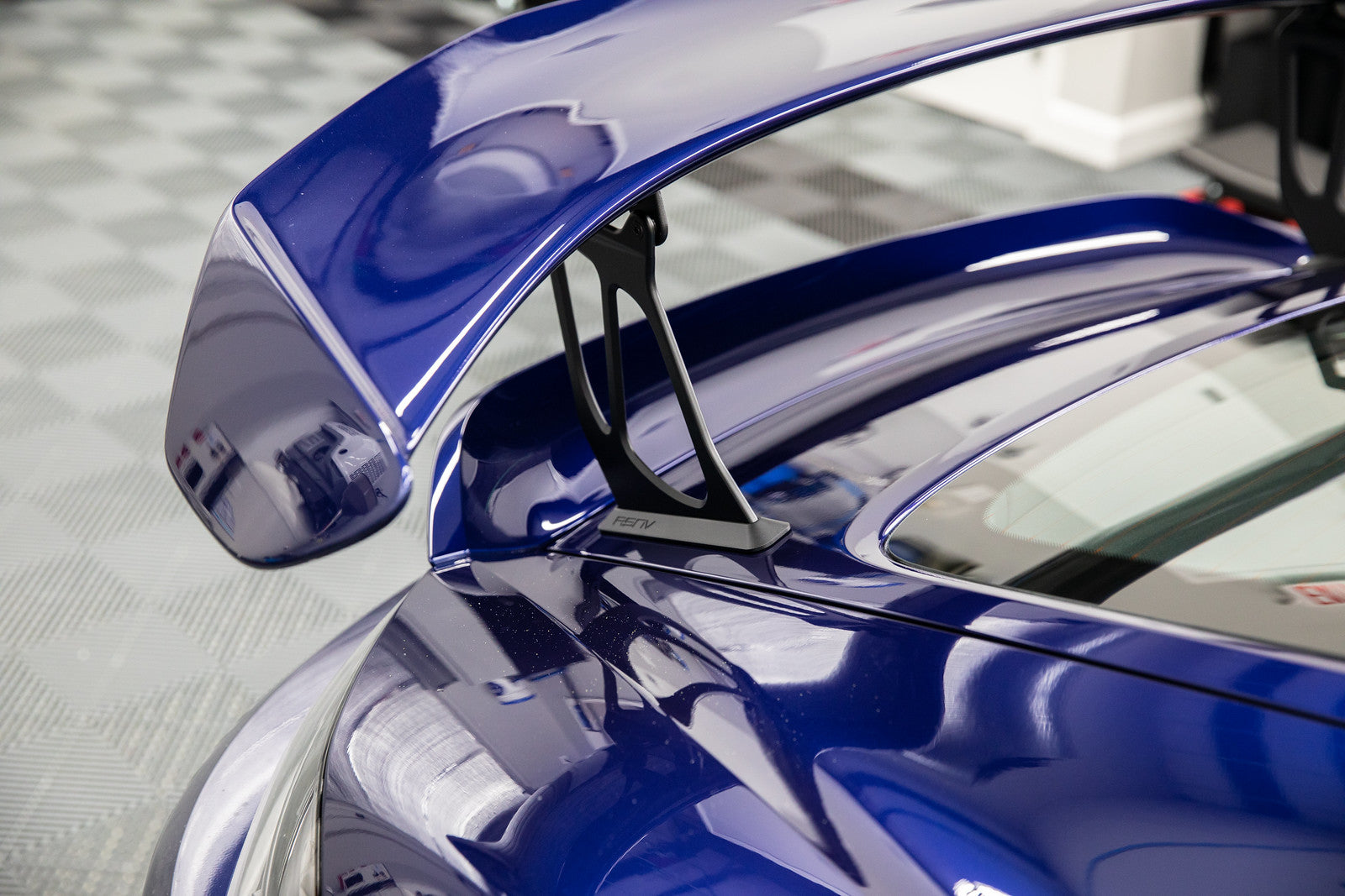 GT4 Wing Risers by RSNV - For 981 and 718 Porsche GT4